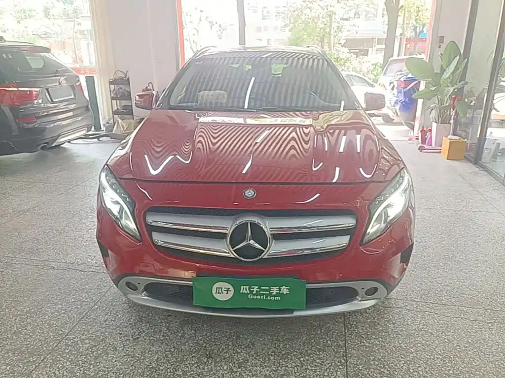 Mercedes-Benz GLA 2015 2015 GLA 200 Fashion