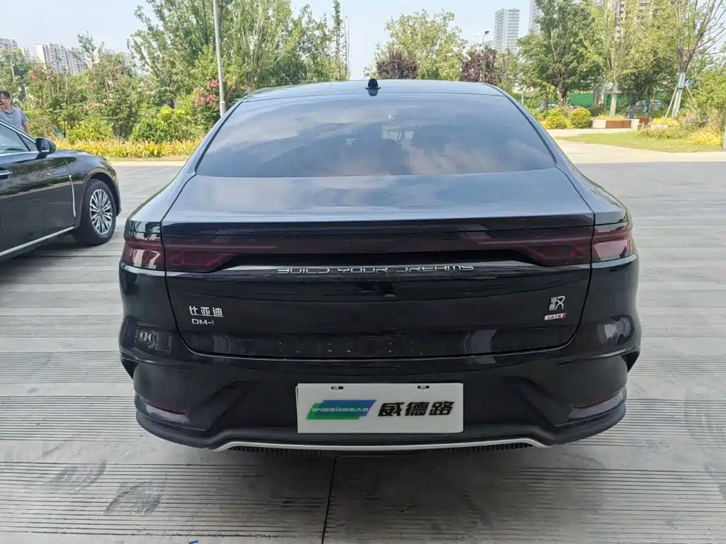 BYD Han 2025 2025 DM-i Smart Driving Edition 125KM LiDAR Flagship