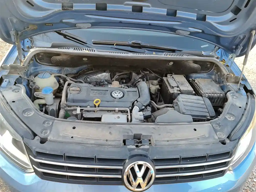Volkswagen Touran 2013 1.4T DSG Comfort 5-seater фото 11