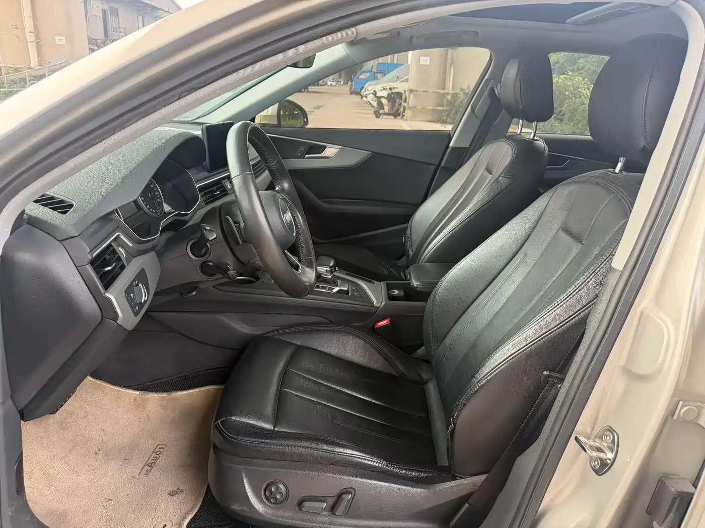 Audi A4L 2017 40 TFSI Progressive фото 6