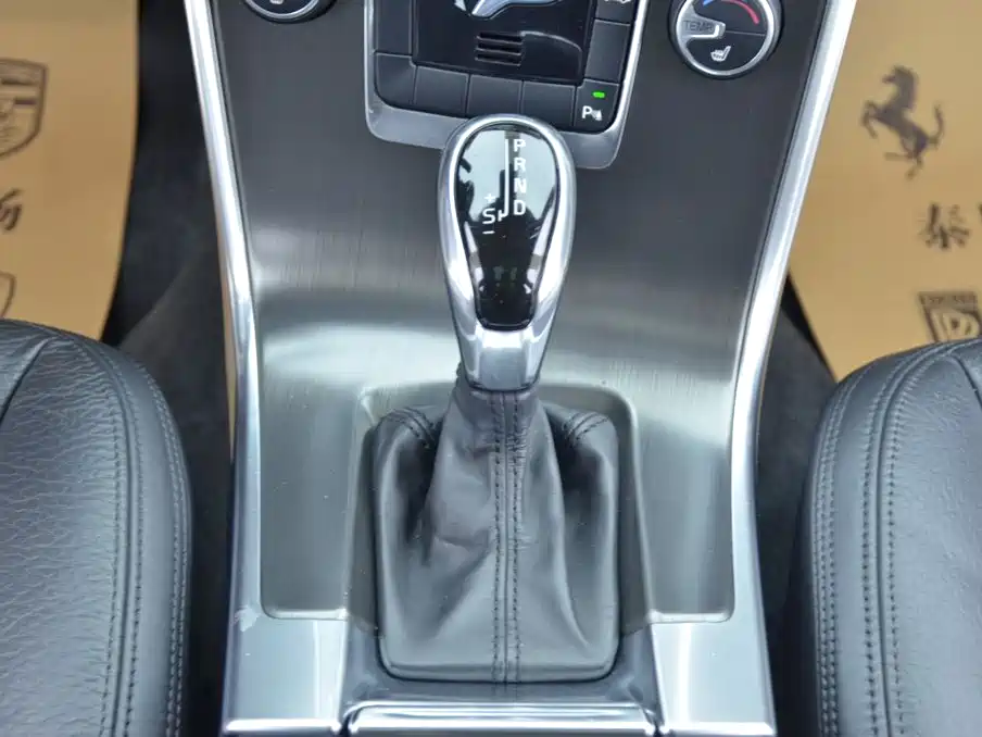 Volvo XC60 (Import) 2013 2014 T5 Zhiyi Edition