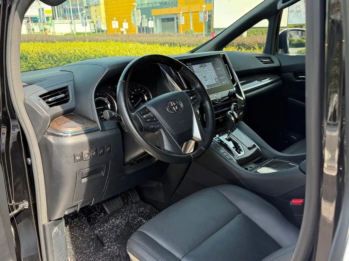 Toyota Vellfire 2021 2020 Twin Engine 2.5L HV Premium Edition