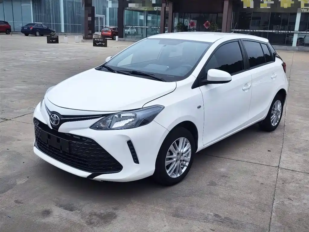 Toyota Vios FS 2017 1.5L CVT Fengchi Edition фото 2