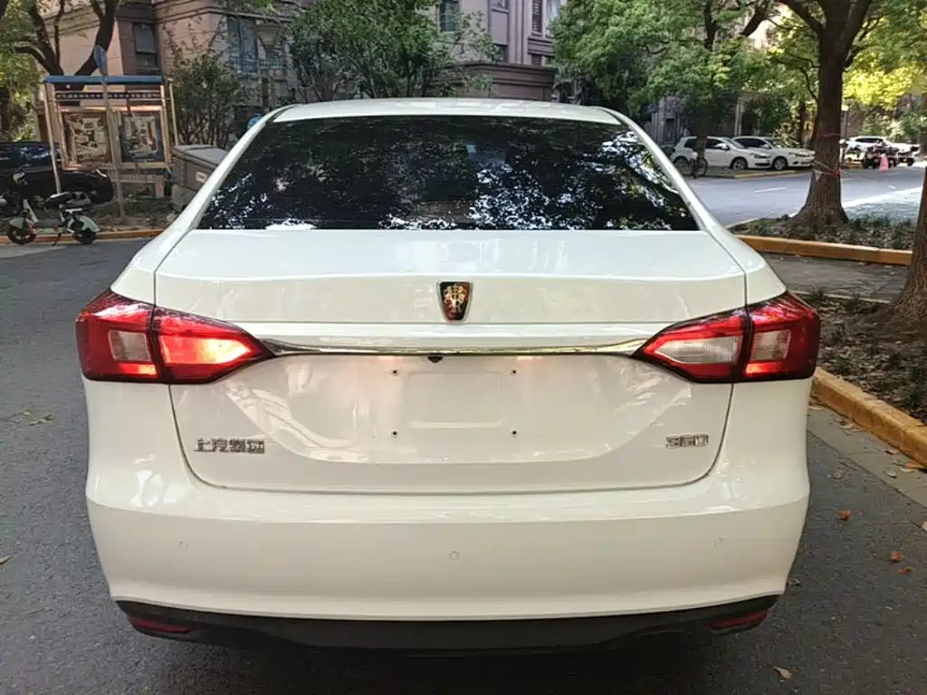 Roewe 360 2017 2017 1.5L Auto Luxury Edition