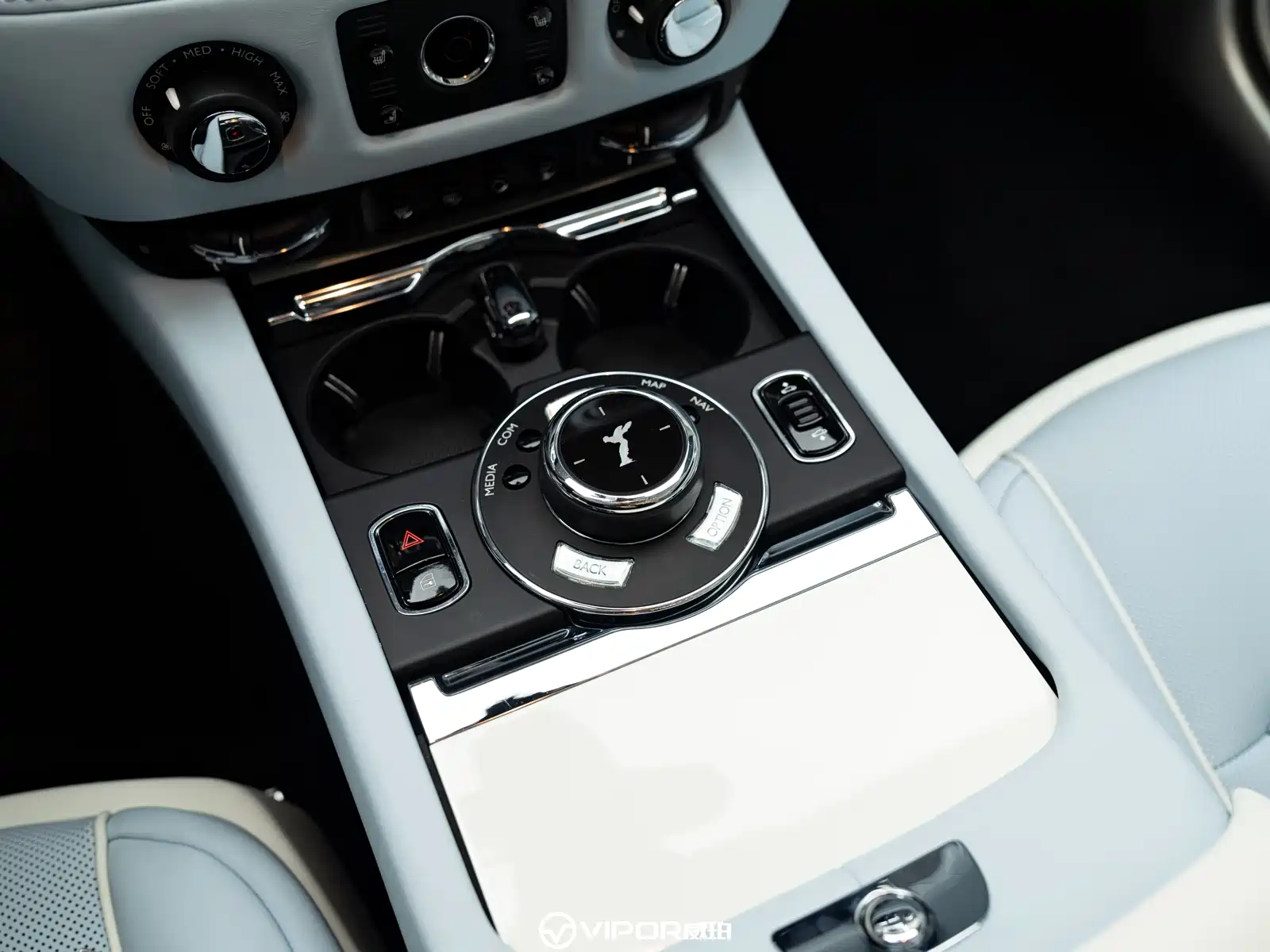 Фото 13 - Rolls-Royce Wraith