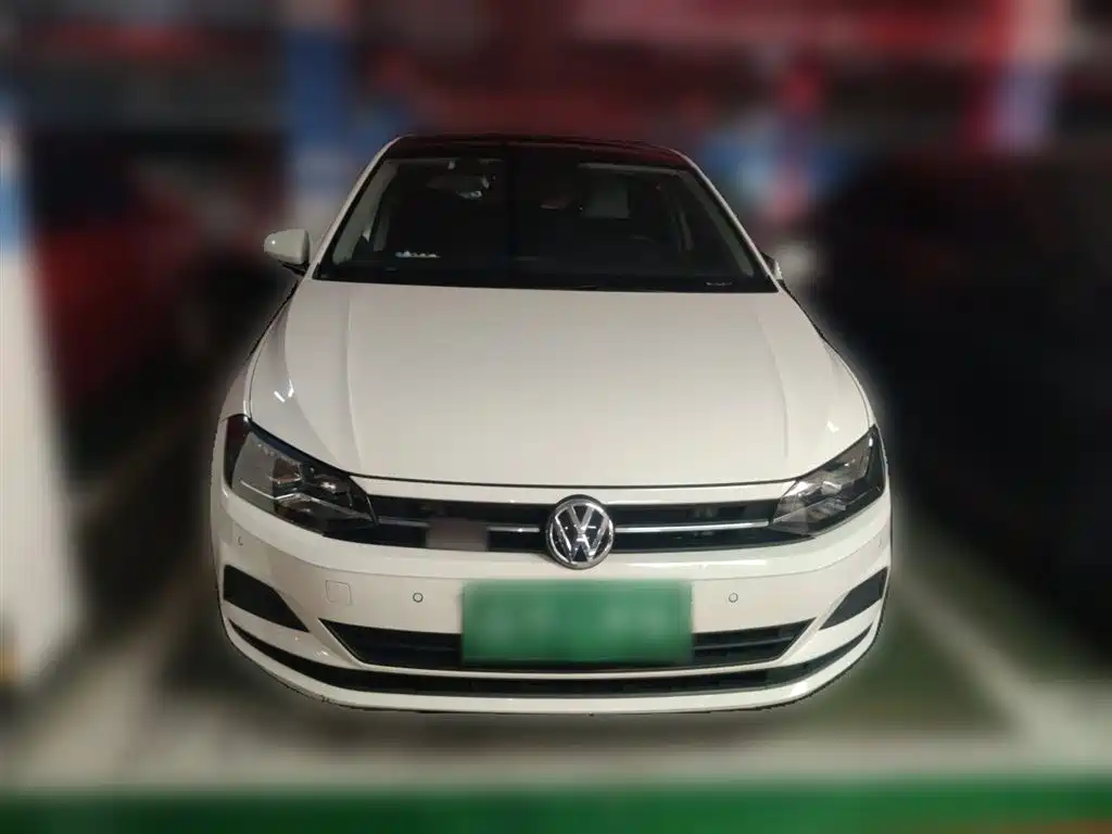 Volkswagen Polo 2019 Plus 1.5L Automatic Panorama Enjoyment Edition фото 2