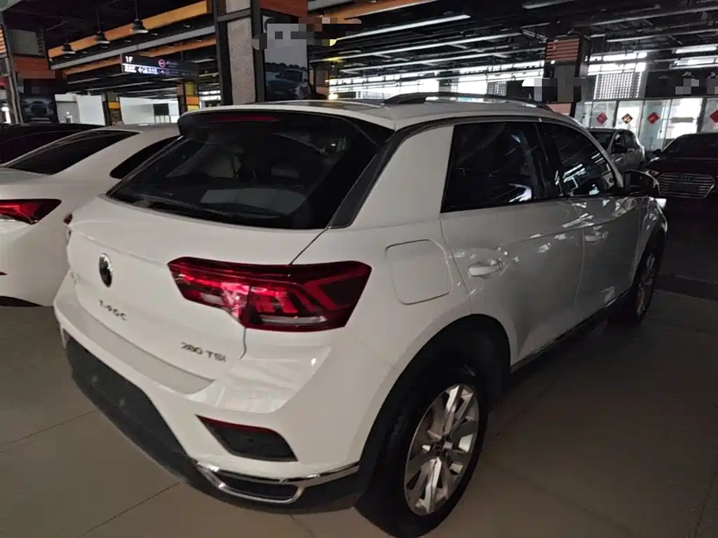 VOLKSWAGEN T-ROC EXPLORING SONGS