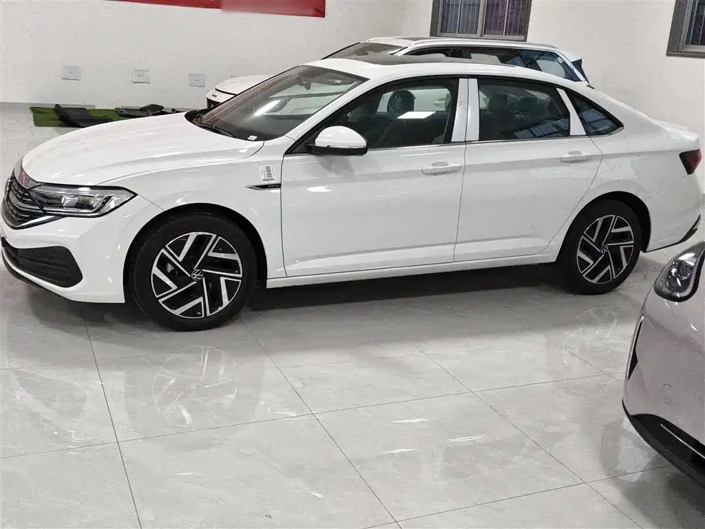 Volkswagen Sagitar 2025 300TSI DSG Flying Leap Edition фото 21