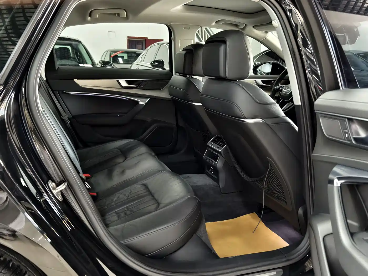 Audi A6L 2020 40 TFSI Luxury Elegance фото 7