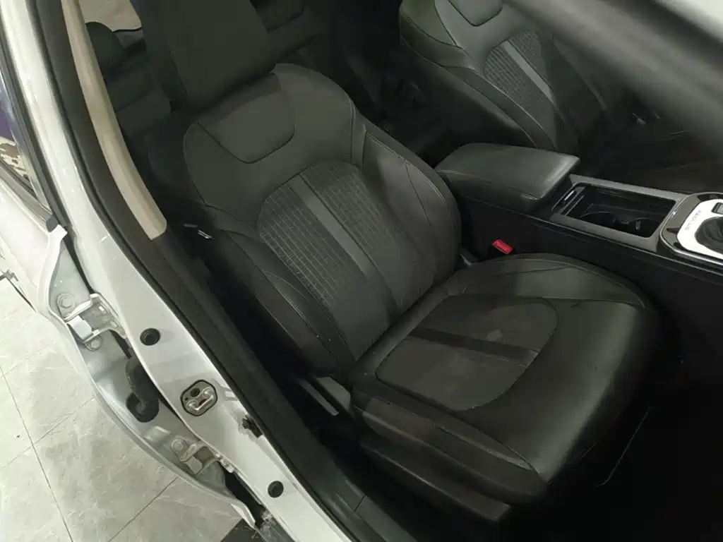 Dongfeng Aeolus Yixuan GS 2021 2020 230T Auto Yuemu Edition