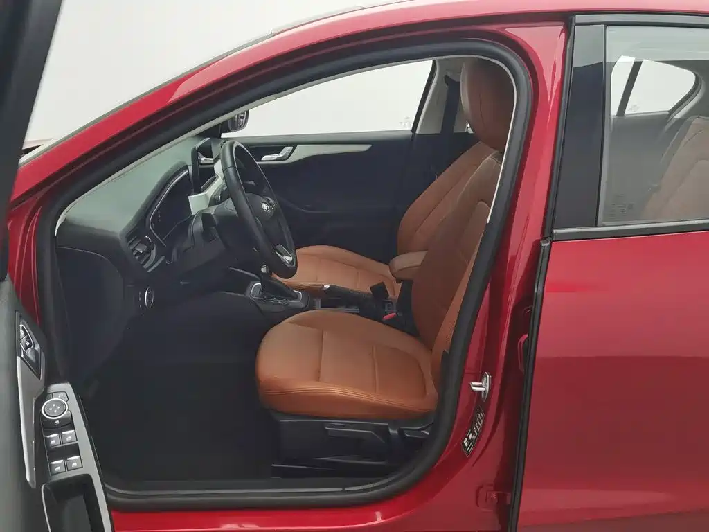 Photo 10 - Ford Focus