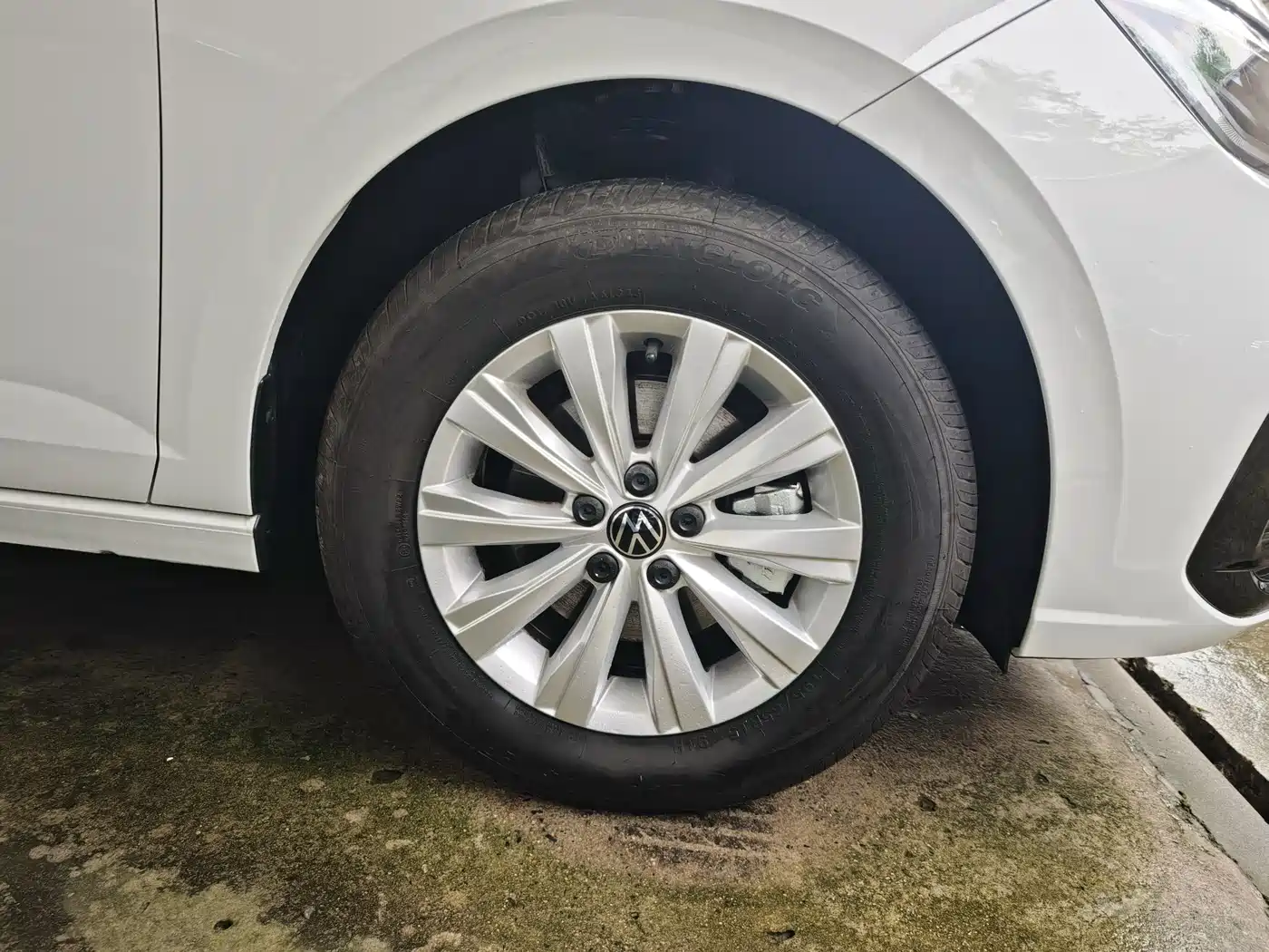 Volkswagen Lavida 2025 Model New Edge 1.5L New Leisure Edition фото 4