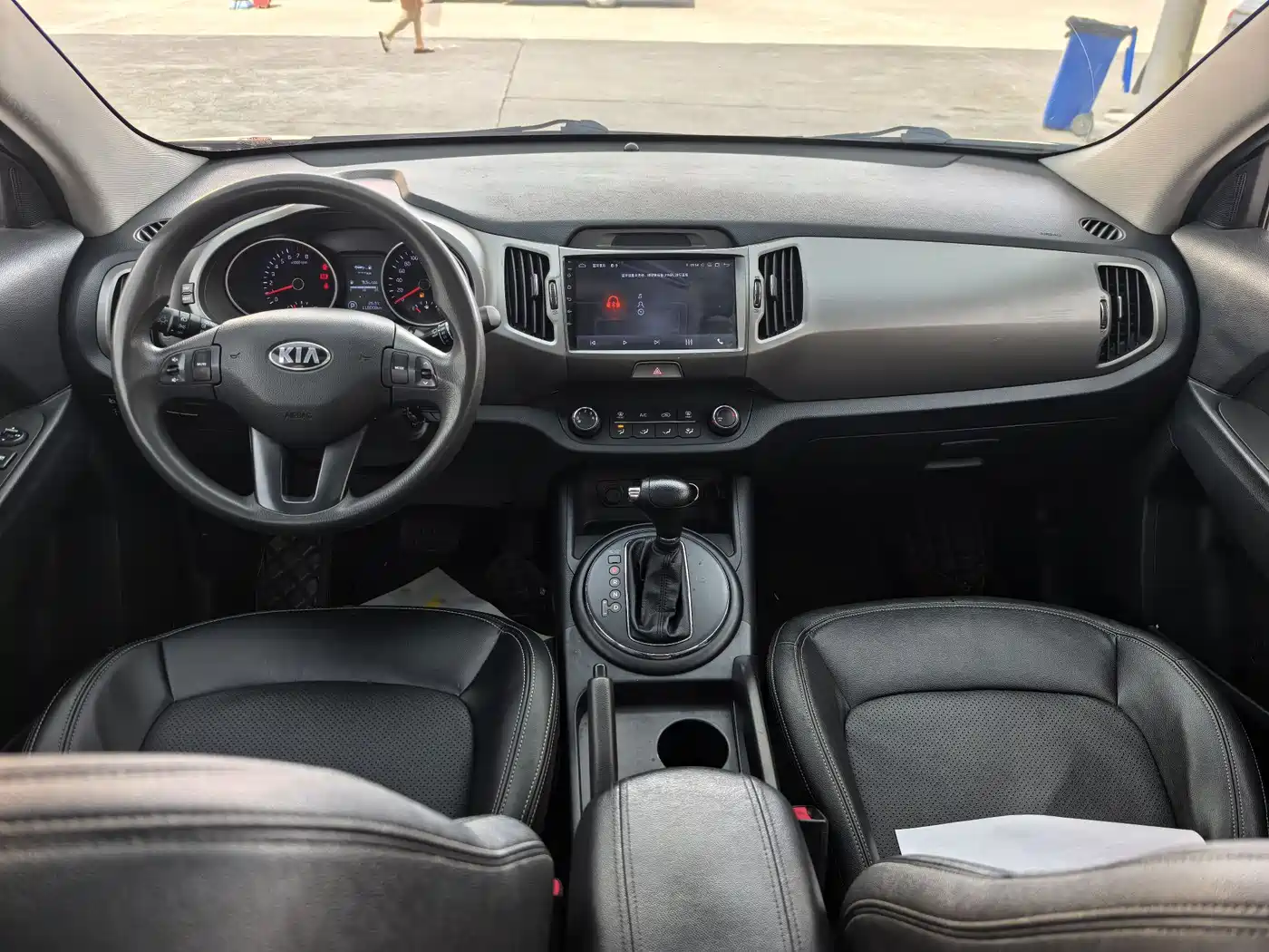 Kia Sportage 2015 2.0L Automatic 2WD DLX фото 9