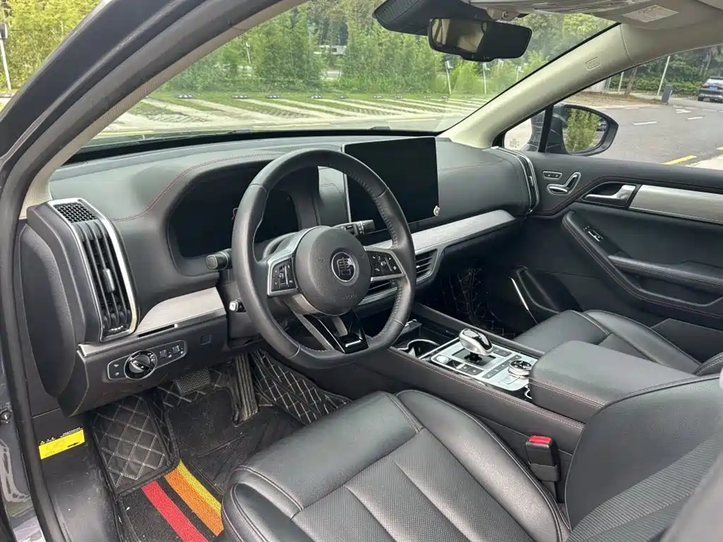 BYD Tang New Energy 2018 DM 2.0T AWD Smart Connection Enjoy Edition 7-Seater China V фото 8