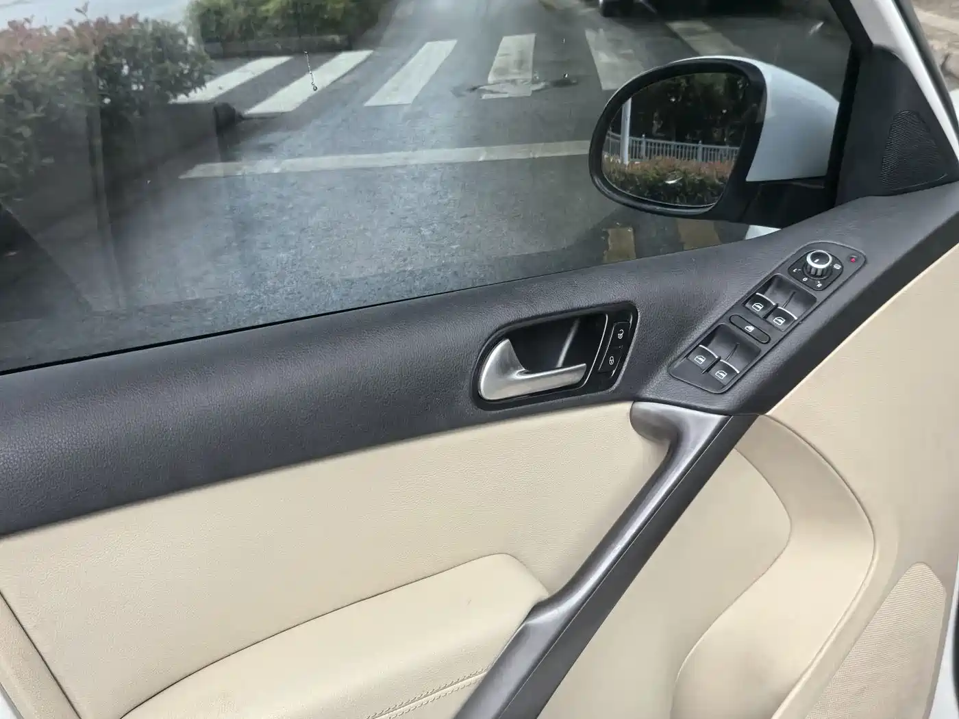 Volkswagen Tiguan 2012 1.8TSI Automatic 4WD Elite Edition фото 6