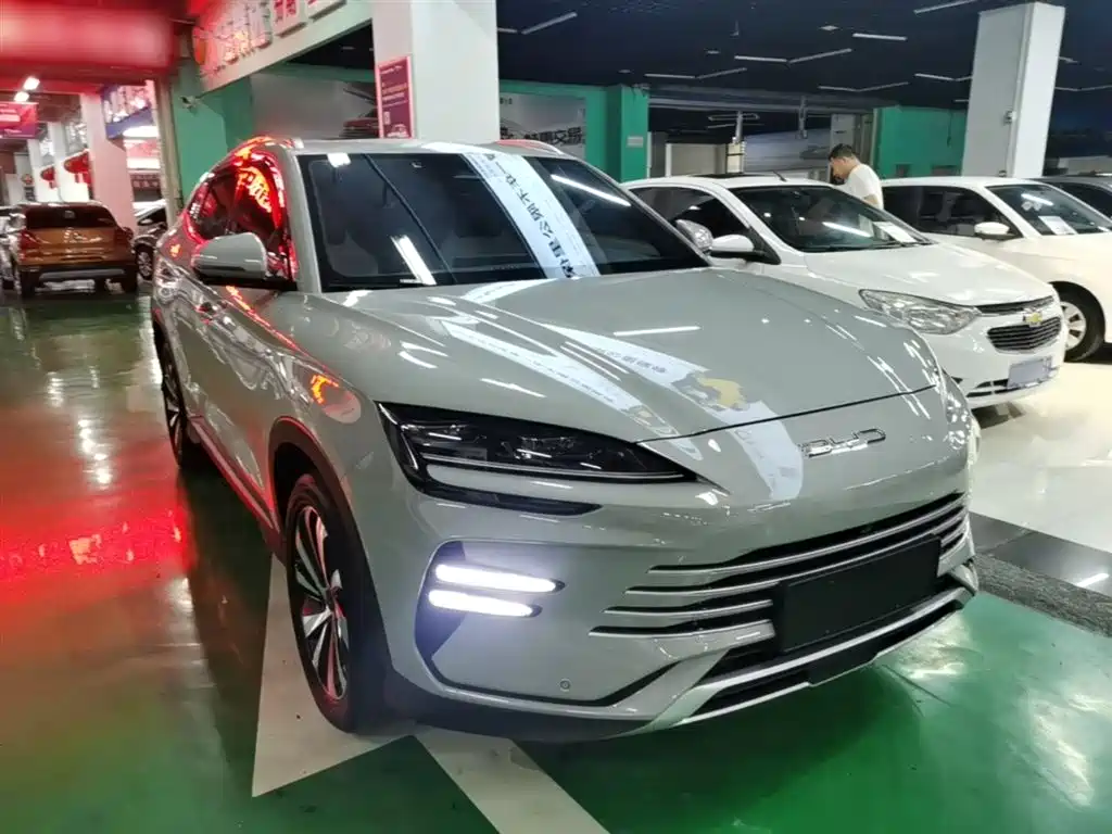 BYD Song PLUS PHEV 2023 Champion Edition DM-i 150KM Flagship PLUS фото 4