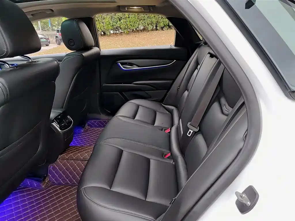 Cadillac XTS 2018 28T Technology фото 8