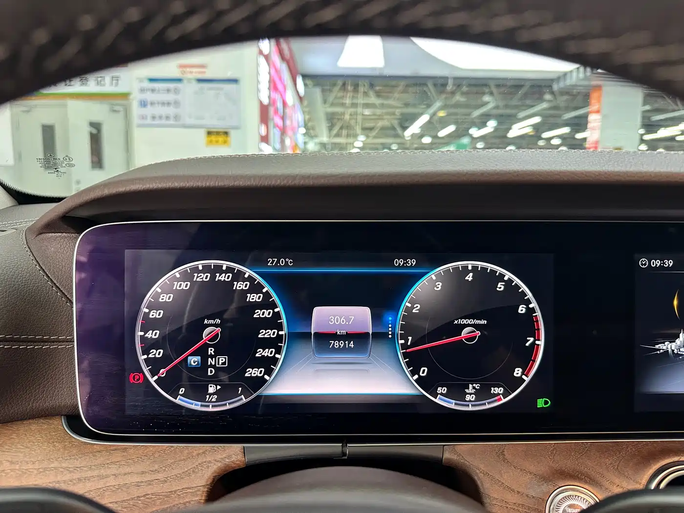 Mercedes-Benz E-Class 2018 E 300 L Luxury фото 12