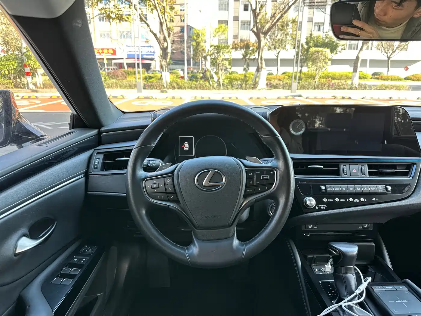 Lexus ES 2020 200 Excellence фото 7