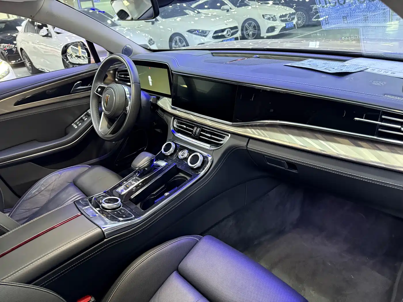 Hongqi H9 2020 2.0T Smart Connection Qi Xiang Edition фото 12
