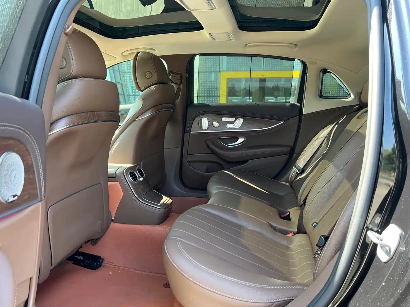 Mercedes-Benz E-Class 2023 Facelift E 300 L Luxury фото 9