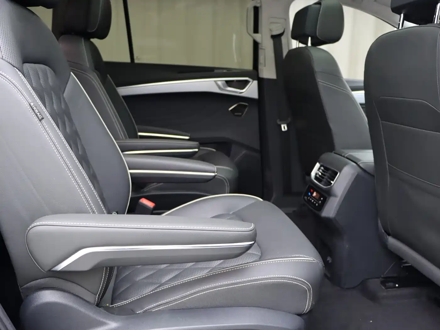 Volkswagen Talagon 2022 380TSI 4WD Flagship Victory Edition 6-seater фото 12