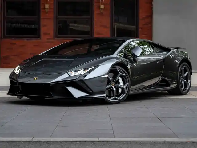 LAMBORGHINI HURACÁN 2024