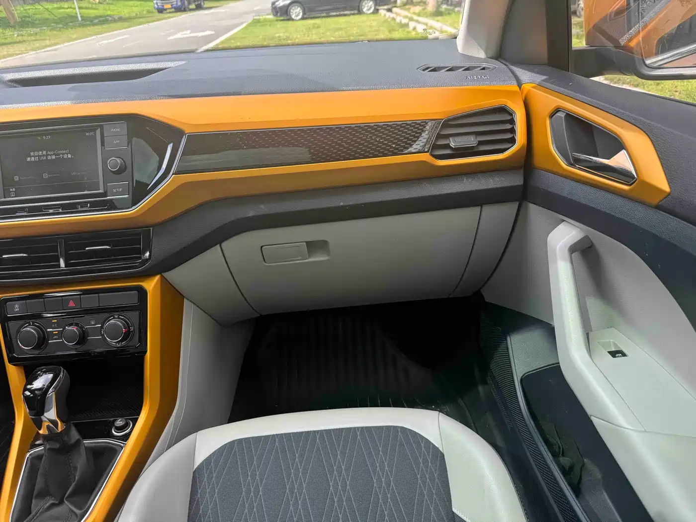 Volkswagen T-Cross 2019 280TSI DSG Comfort Edition фото 17