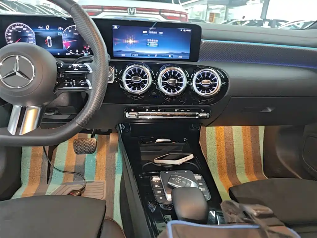 Mercedes-Benz A-Class 2023 A 200 L Fashion фото 13