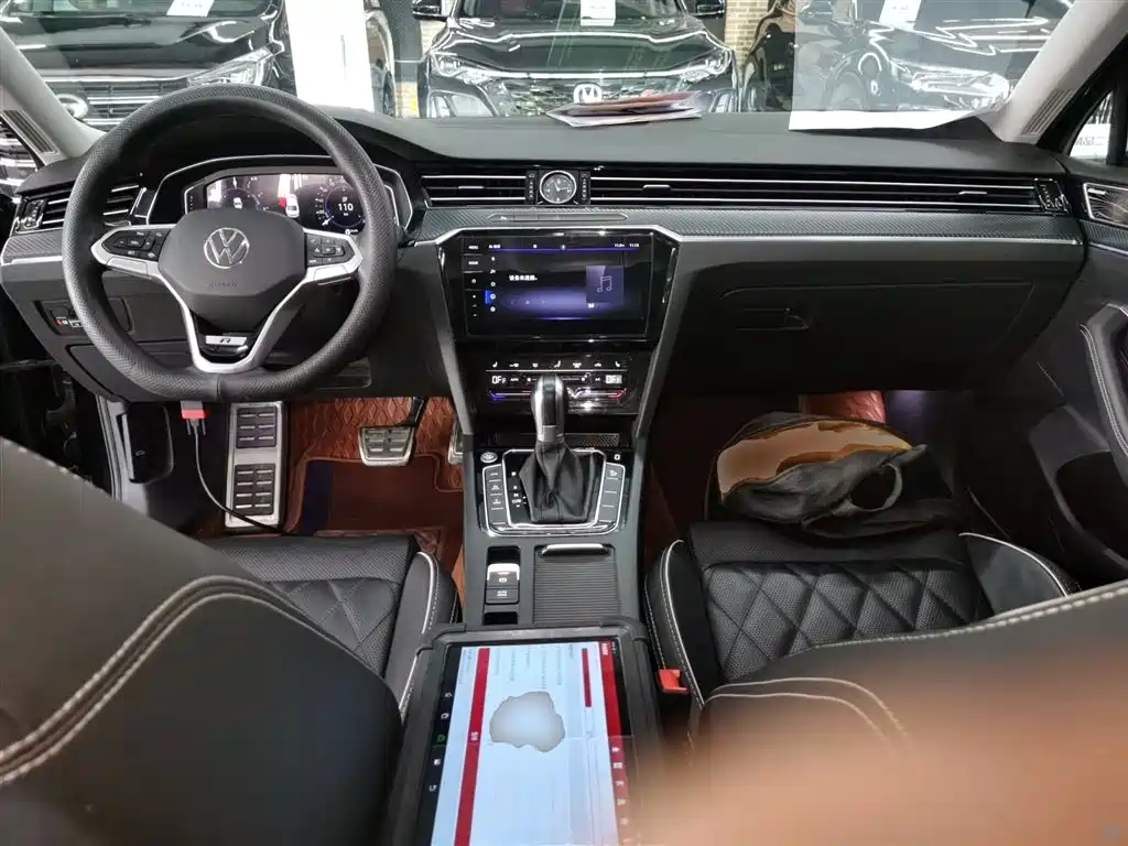 Volkswagen Magotan GTE Plug-in Hybrid 2022 GTE Luxury фото 12