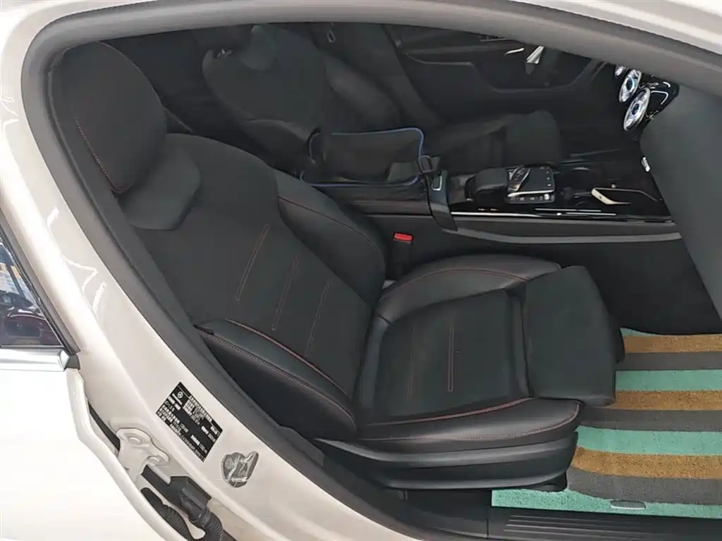 Mercedes-Benz A-Class 2023 A 200 L Fashion фото 25