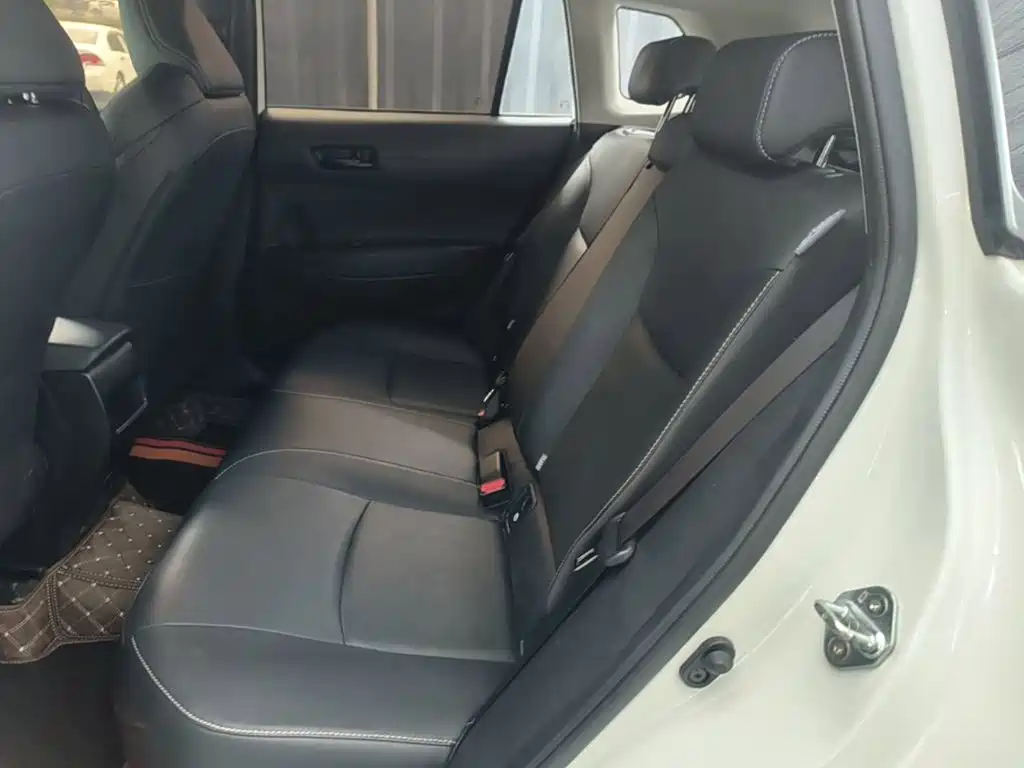 Photo 17 - Toyota Frontlander