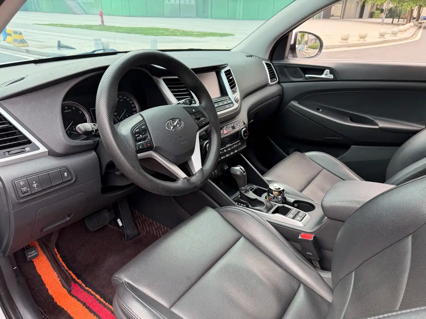 HYUNDAI TUCSON