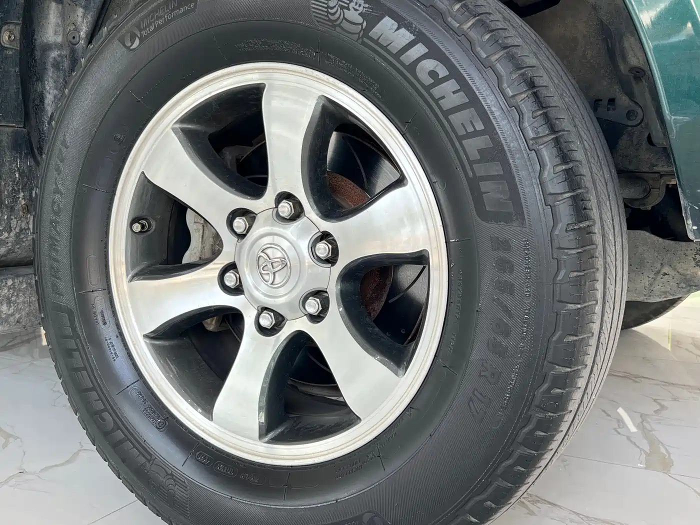 Toyota Prado (Import) 2004 VX 4.0 фото 19