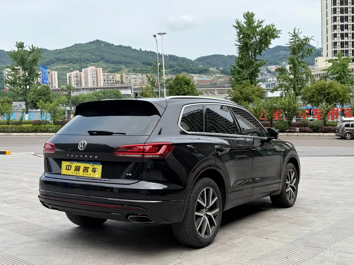 Volkswagen Touareg 2019 3.0TSI Sharp Edge Edition China VI фото 7
