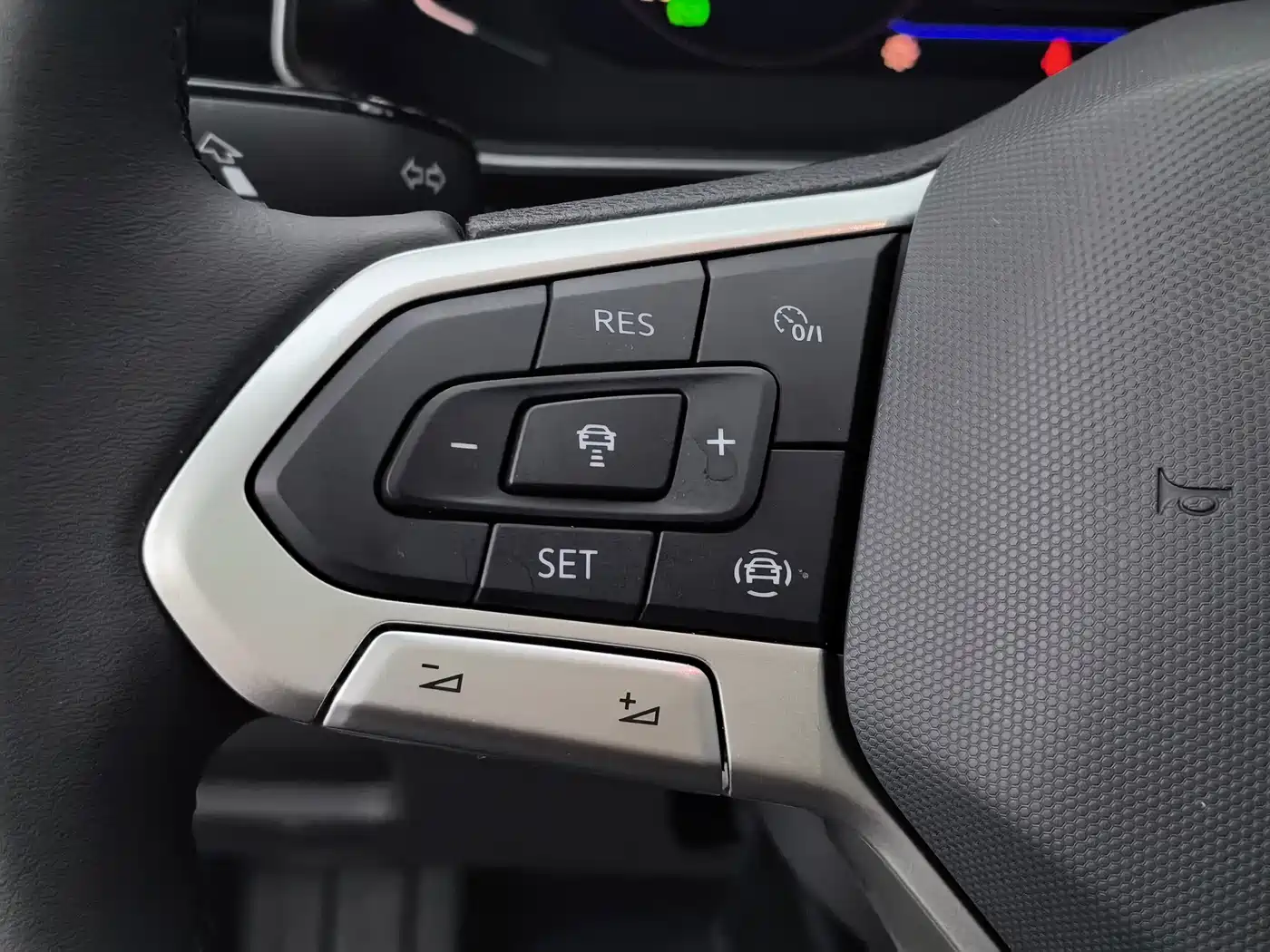 Volkswagen Sagitar 2026 2026 Model 30 Million Special Selection 300TSI DSG Surpass Edition
