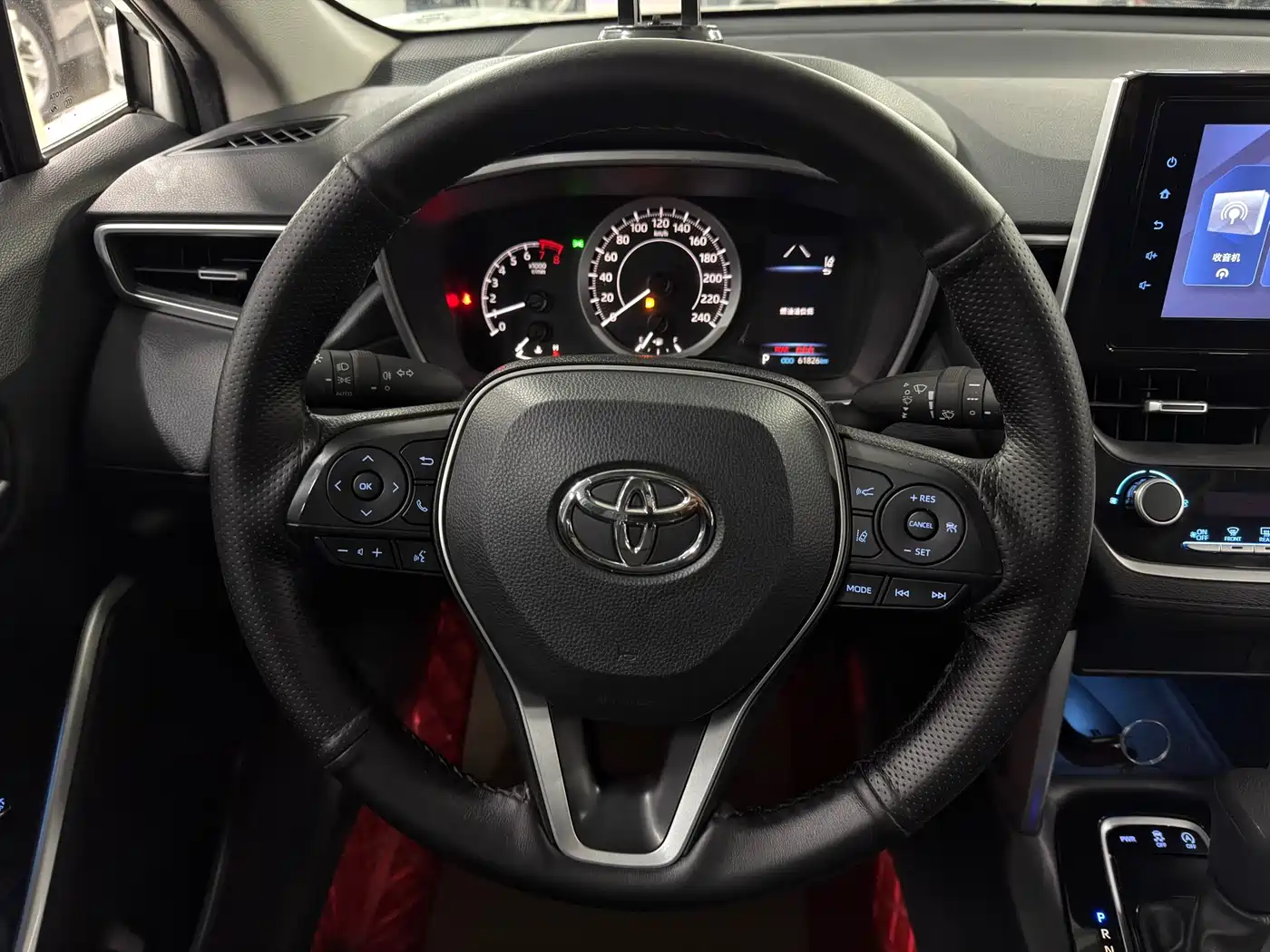 Toyota Frontlander 2023 2.0L CVT Luxury Edition фото 13