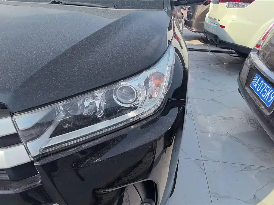 Toyota Highlander 2018 2.0T 4WD Luxury 7-seater (China V) фото 5