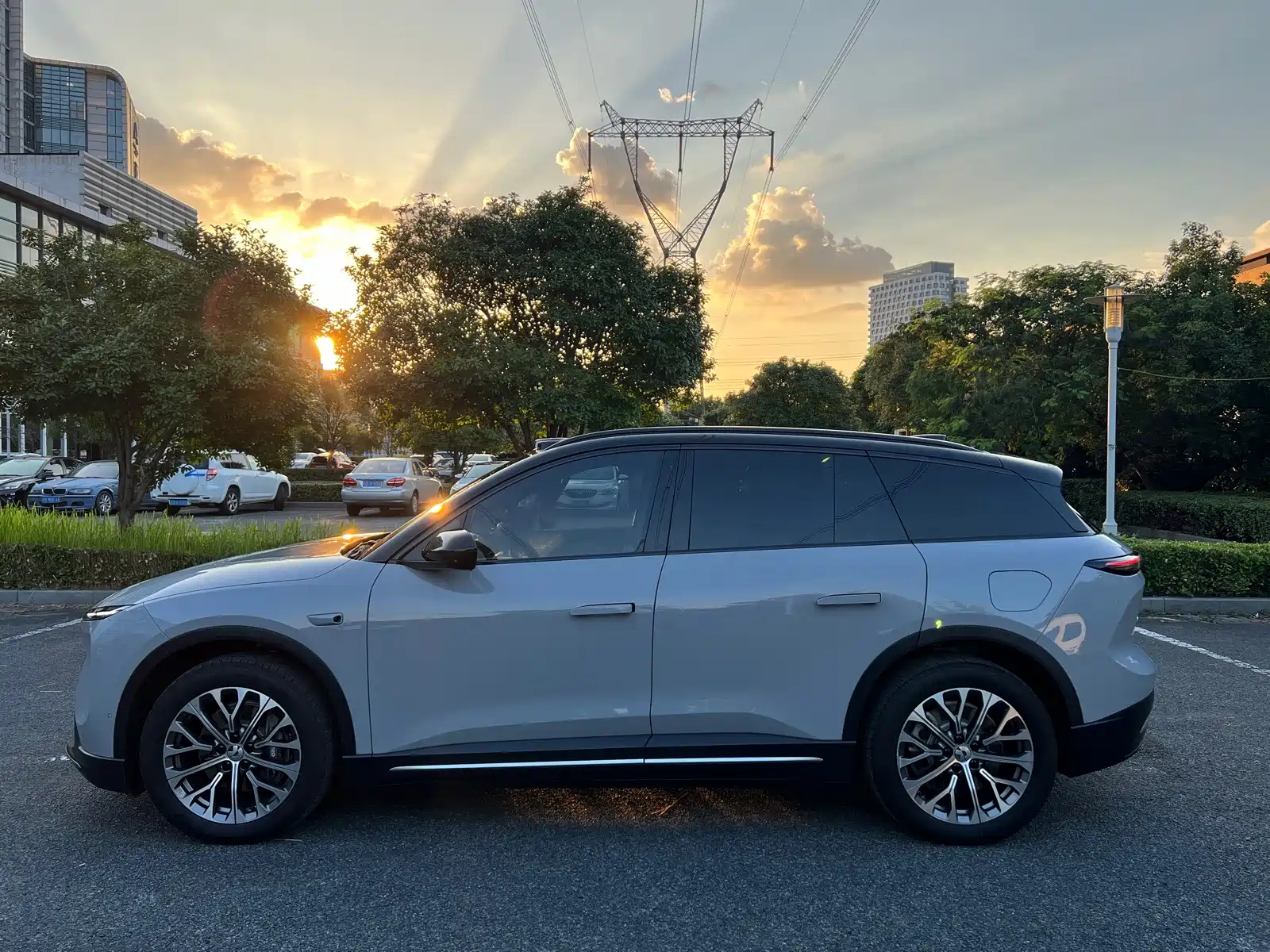 Фото 4 - NIO ES6
