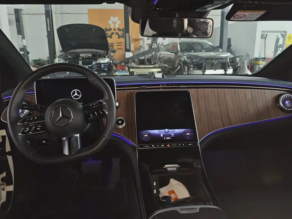 Mercedes-Benz EQE 2022 350 Luxury Edition фото 8