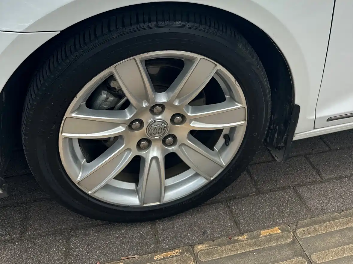 Buick LaCrosse 2011 2.0T Flagship фото 7