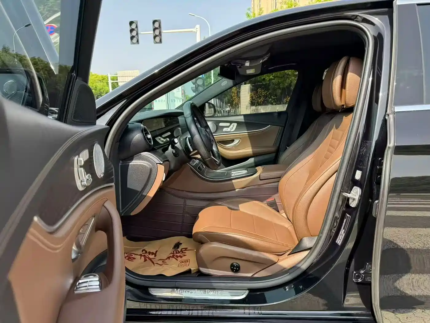 Mercedes-Benz E-Class 2021 E 300 L Luxury фото 4