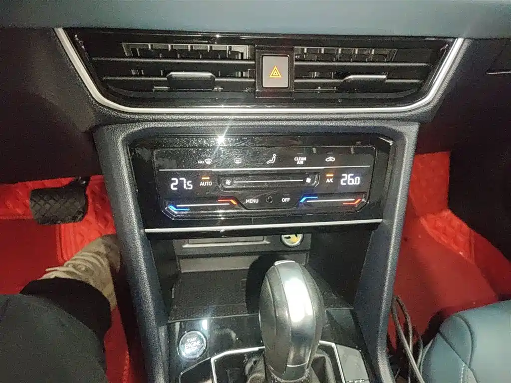 Volkswagen Tharu 2023 300TSI 2WD Bright Moon Edition фото 6