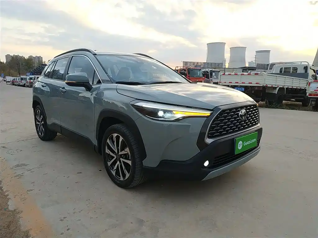 Toyota Corolla Cross 2022 2.0L Flagship Edition фото 23