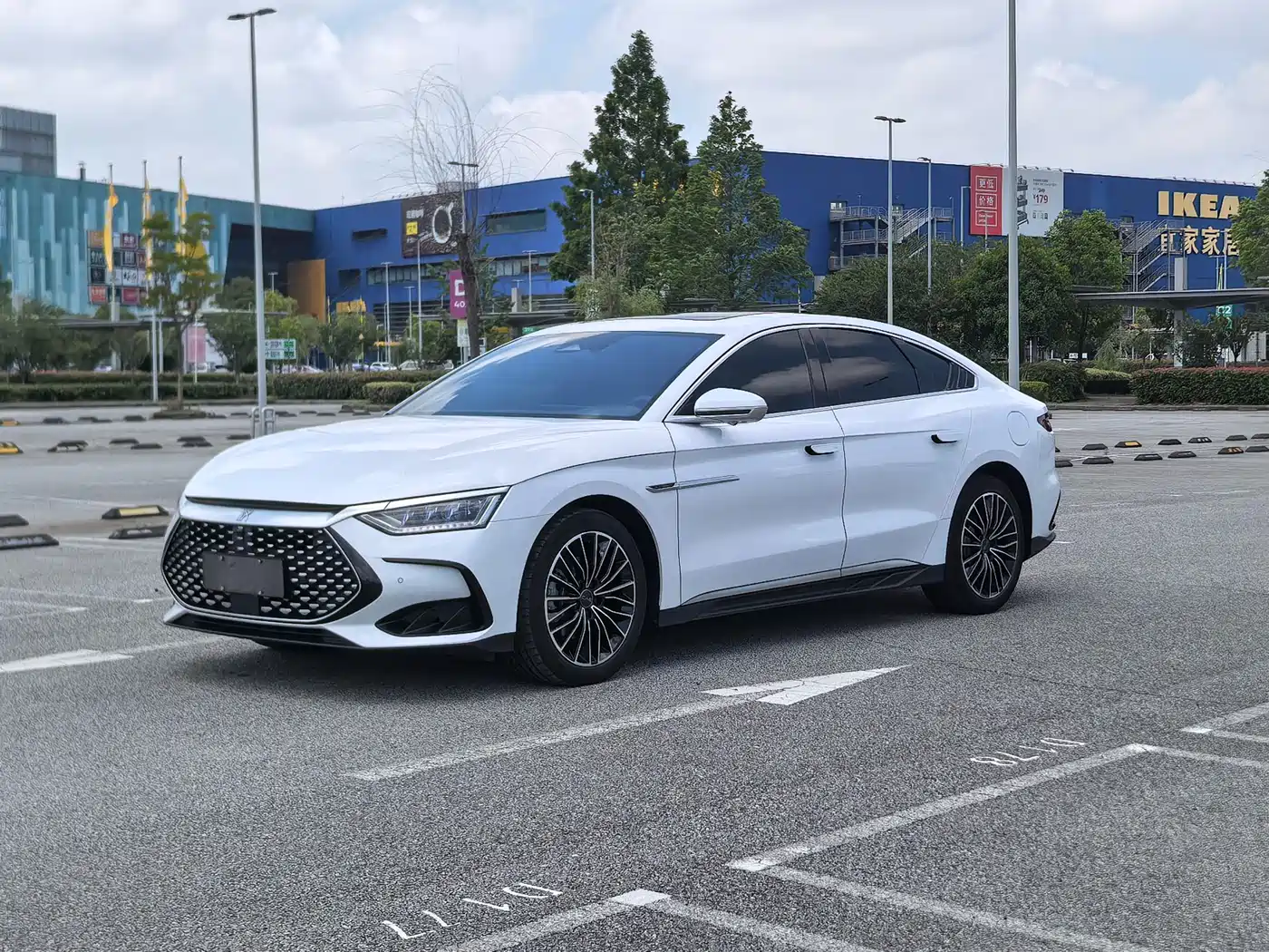 BYD Han 2022 DM-i 121KM Premium Edition
