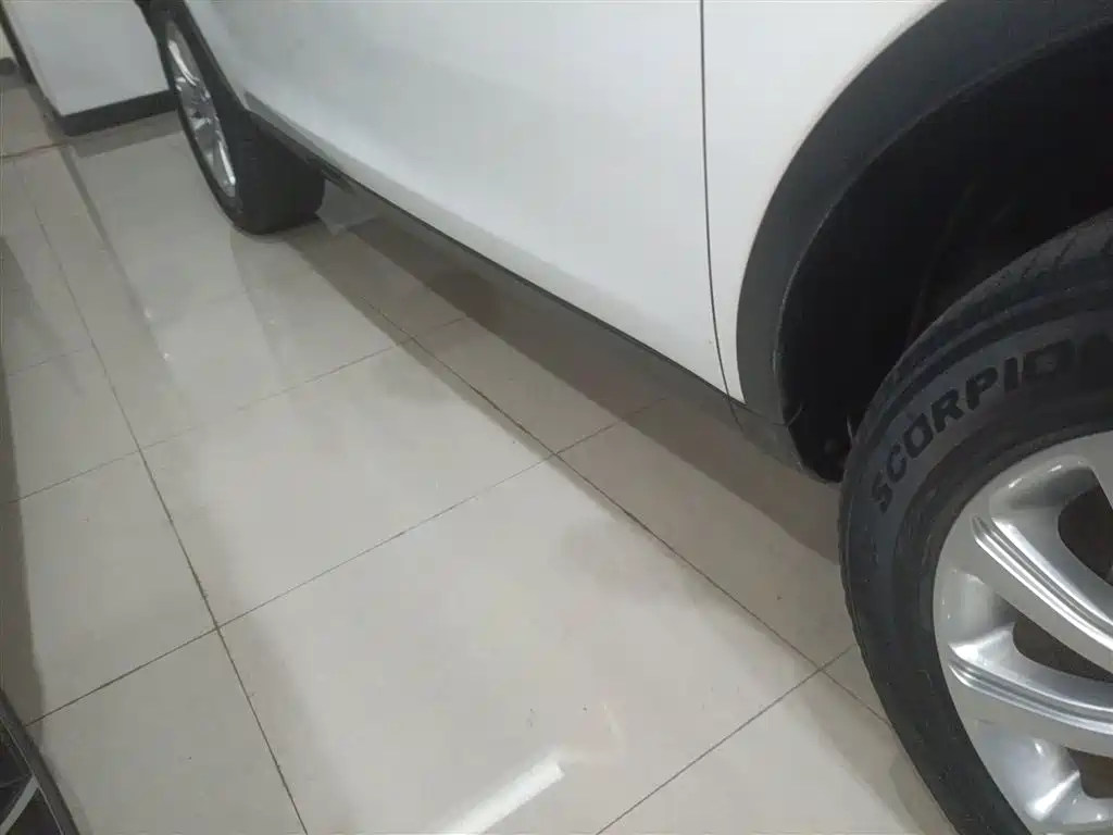 Land Rover Discovery Sport 2018 240PS SE Edition фото 20