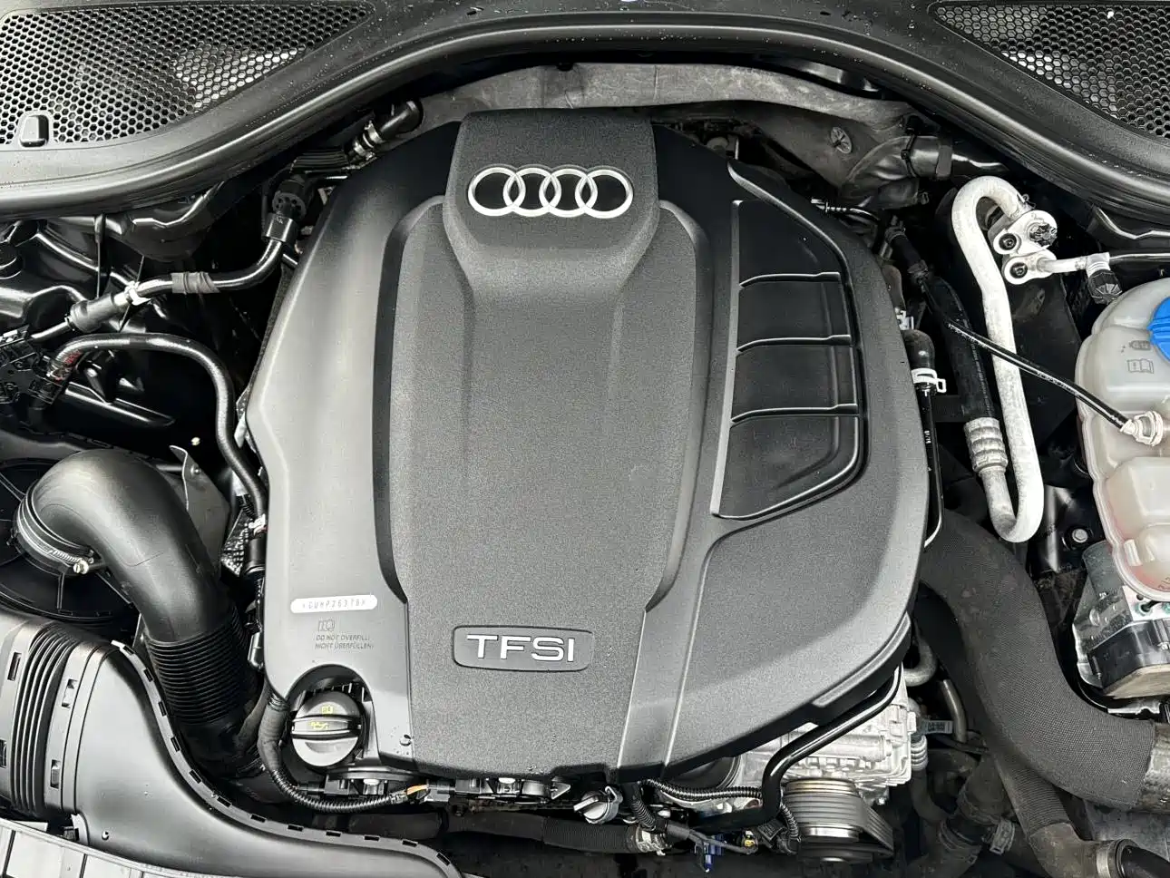 Audi A6L 2018 30th Anniversary 35 TFSI Fashion фото 6