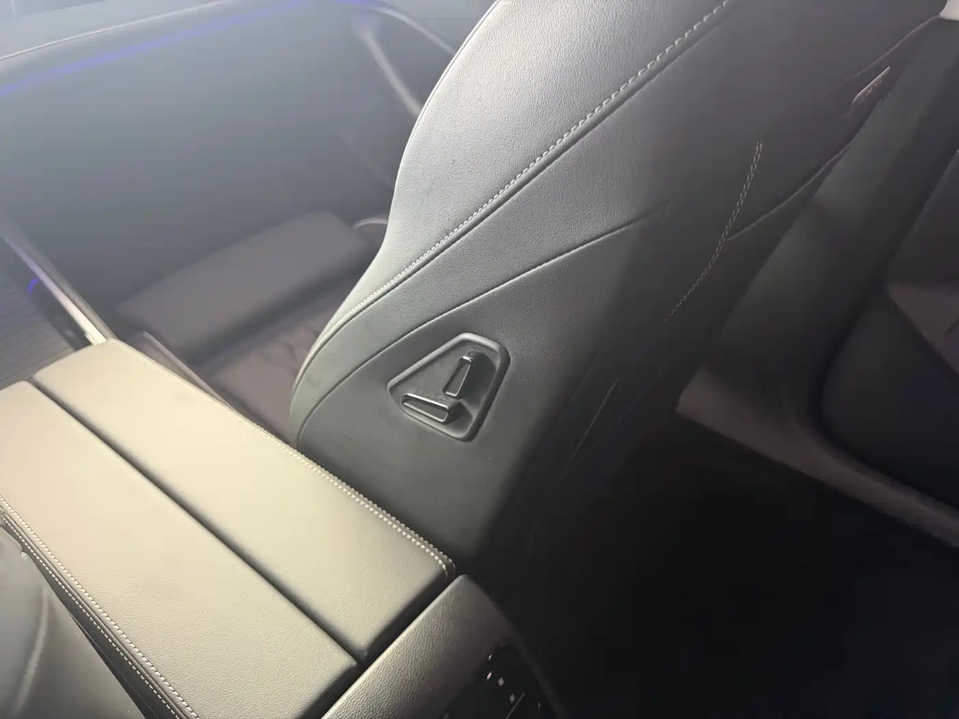 Volkswagen Magotan 2024 380TSI DSG Luxury Edition (Daimai Package) фото 7