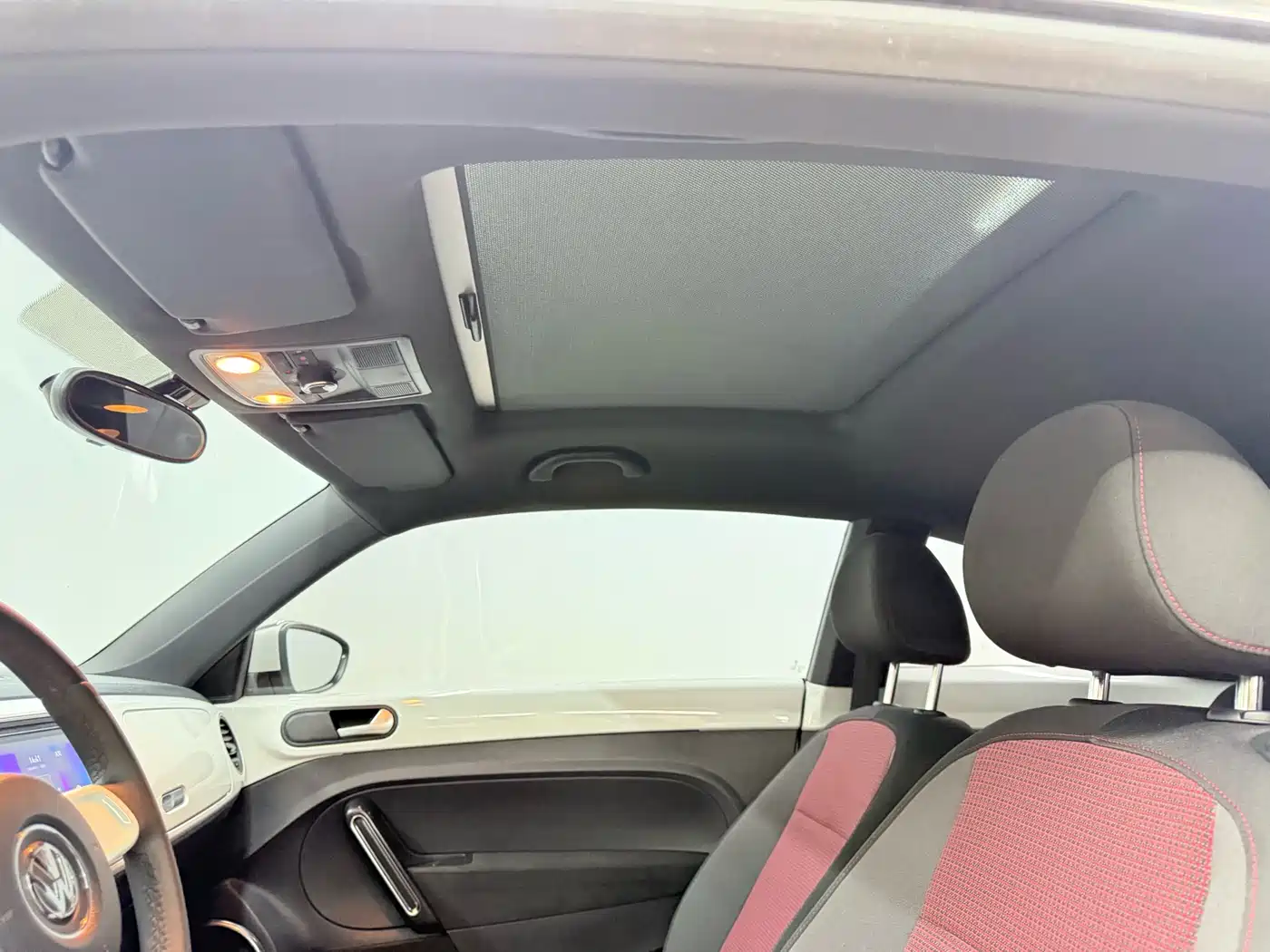 Volkswagen Beetle 2015 280TSI фото 18