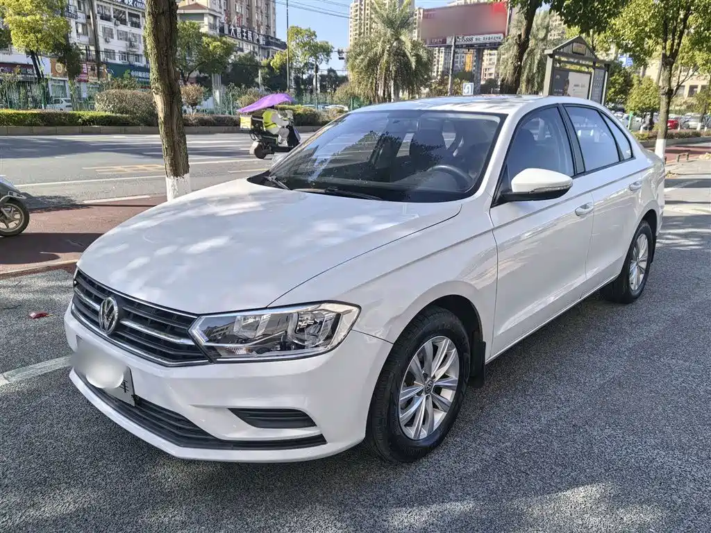 Volkswagen Bora 2018 1.5L Automatic Fashion